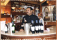 Palaceonwheels Bar, Luxury Train Tour